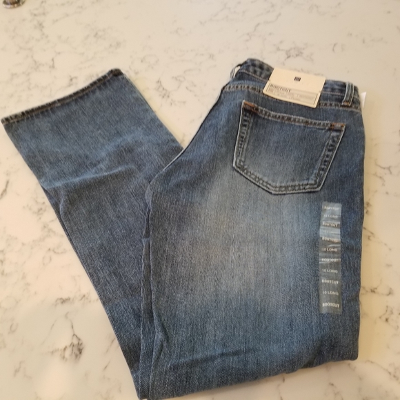 NWT Gap 10 Long Jeans  Sits Just Below Waist - Picture 1 of 8